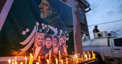 مراسم تشييع جثمان الرئيس الإيراني ورفاقه في تبريز